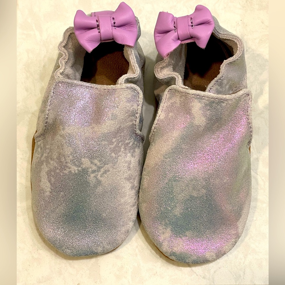 ROBEEZ purple baby shoes